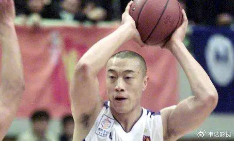 篮球课训练教案_1
